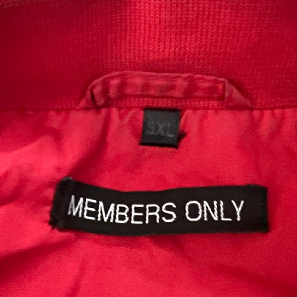 Red Jacket - Picture 3 of 4